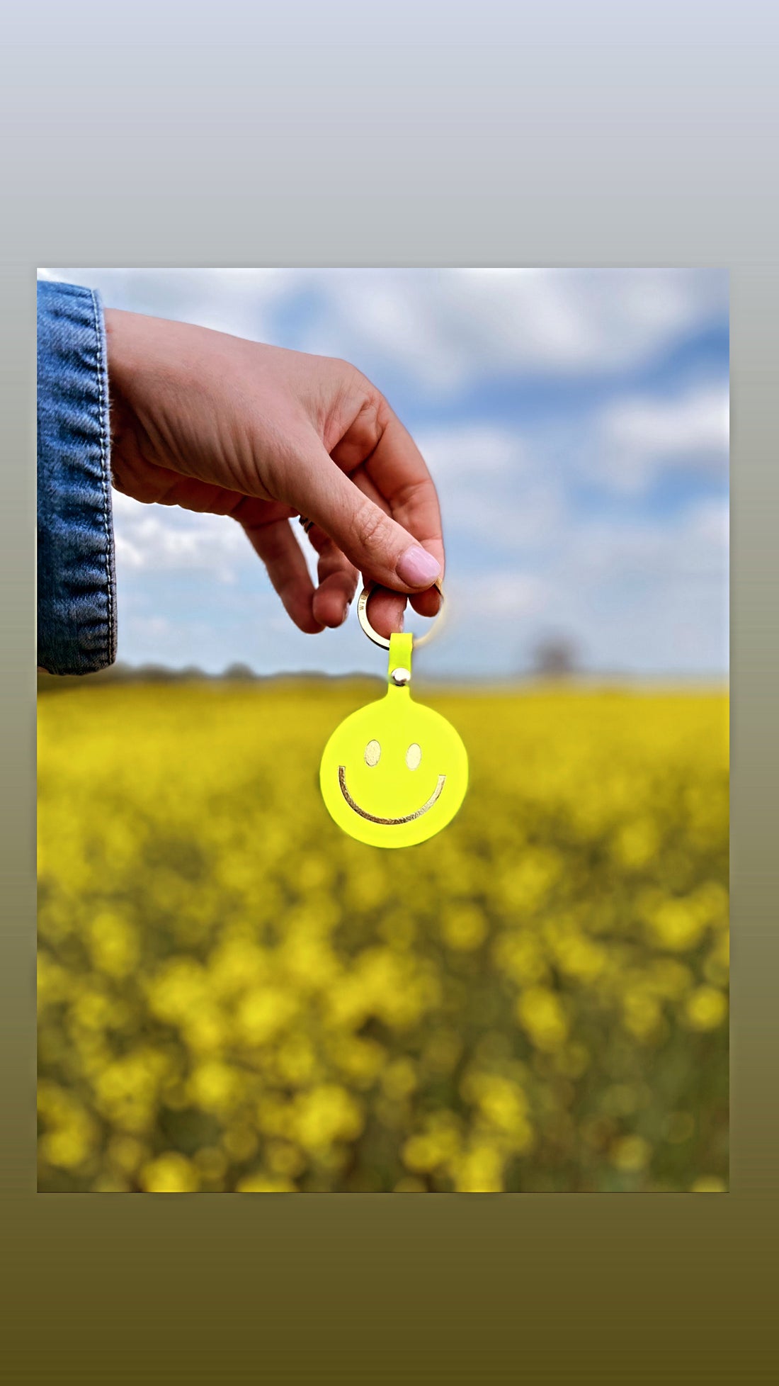 smiley keyring
