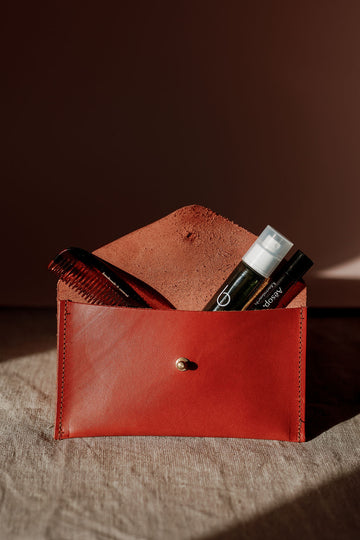 The Midi Chestnut Leather Purse
