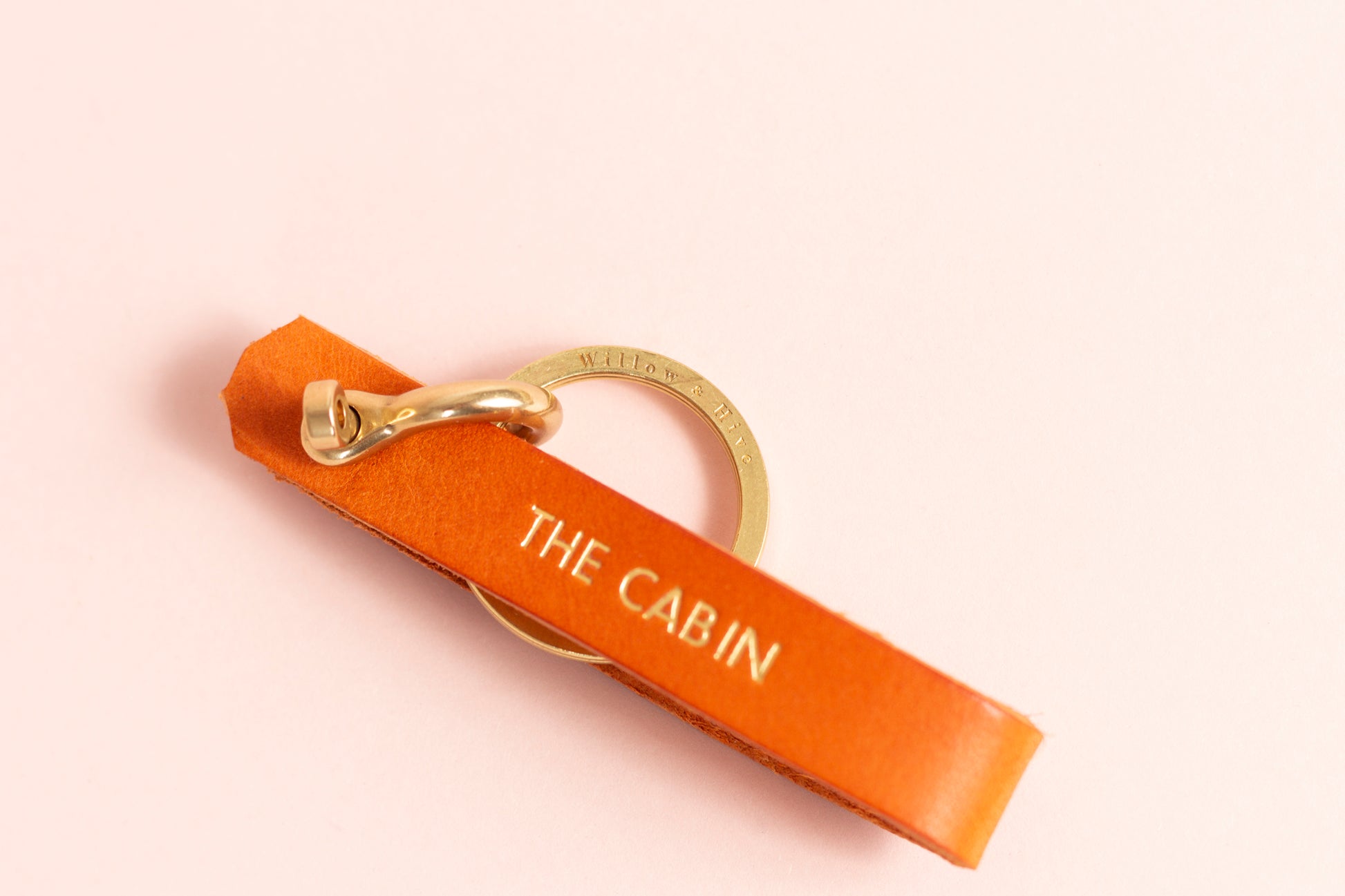personalised slimline tan shackle keychain