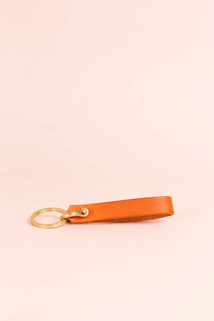 personalised slimline tan shackle keychain