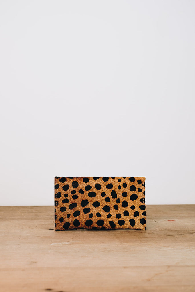 The Midi Tan Spot Purse